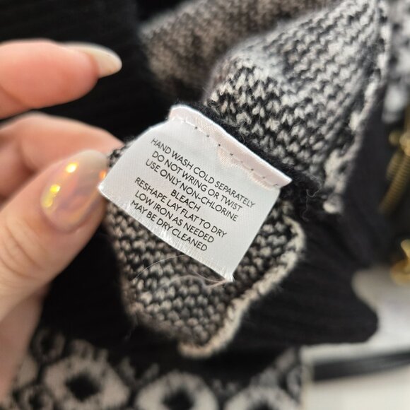Maeve Anthropologie X-Small Black & White Geometric Knit Cardigan Sweater Vest S - Picture 6 of 9